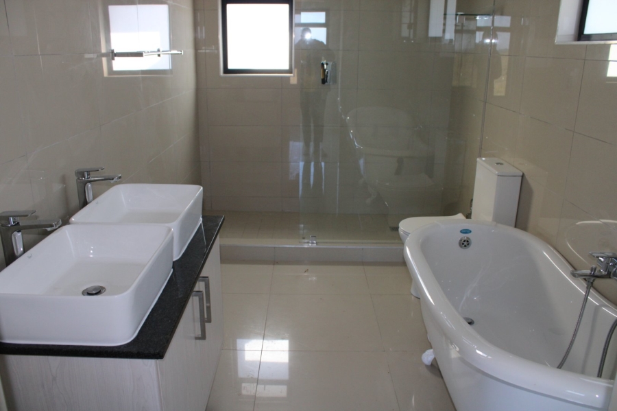 4 Bedroom Property for Sale in Kidds Beach Eastern Cape